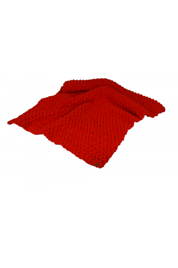 Hand-knitted red baby blanket made from Alize Puffy Baby yarn, 100% micro polyester, hypoallergenic and antibacterial, perfect for delicate baby skin