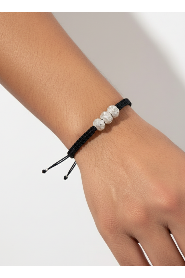 Bracelet Kazaziye réglable en argent 1000 avec macramé noir